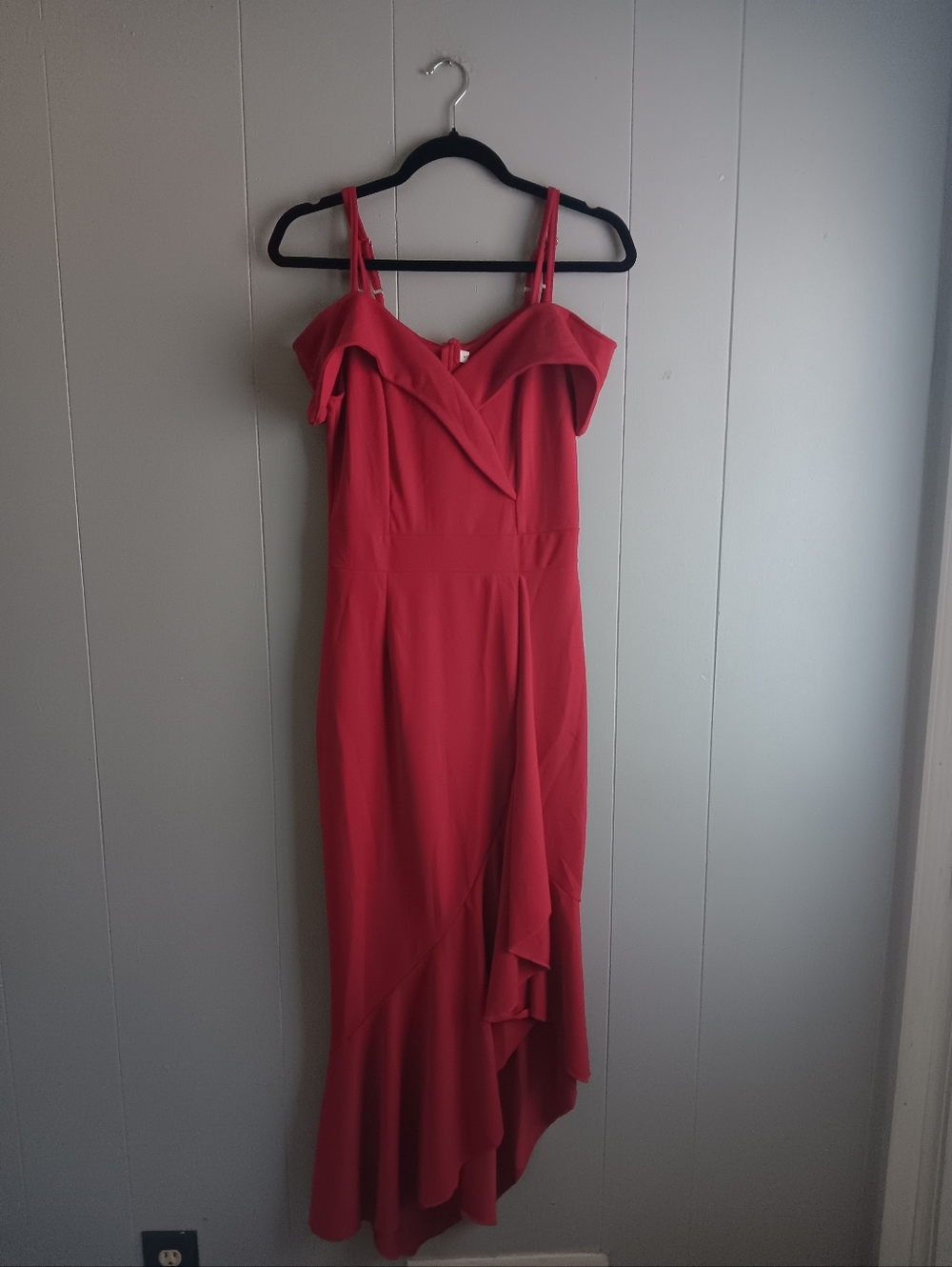 No Brand Red Off-Shoulder Ruffle Midi Dress Size S